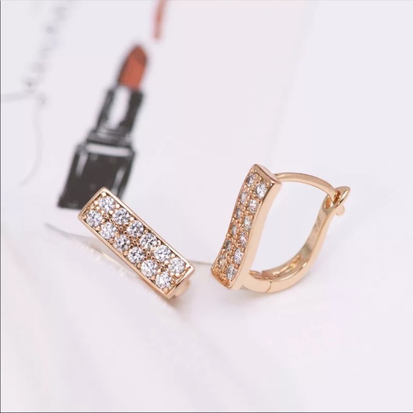 New 18K Gold Plated Diamonds Hoop Earrings - Picture 4 of 6